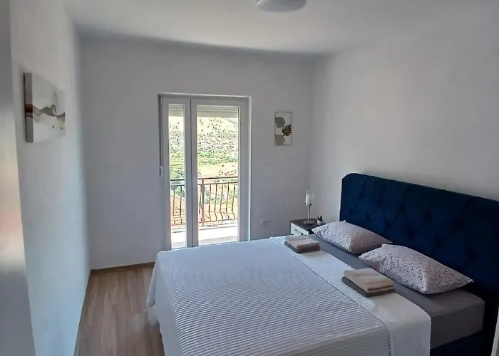 شقة Nedeljka تريبينيي