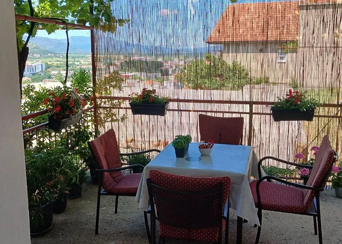 Nedeljka شقة تريبينيي